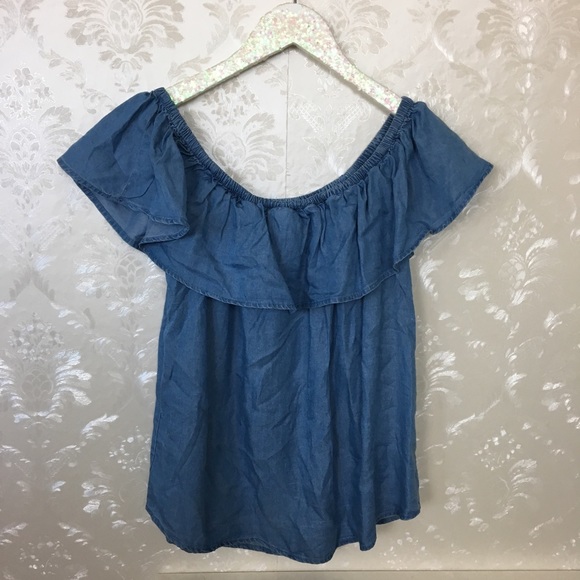 🎈GONE 1/24🎈Marci Chambray OffShoulder Ruffle Top - Picture 2 of 6